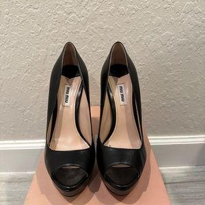 Miu Miu Mary Jane pumps sz 38.5 ⭐️